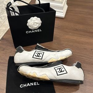 💯 Authentic Chanel Vintage Sneakers Runners Trainers Size 8.5/38.5 Shoes